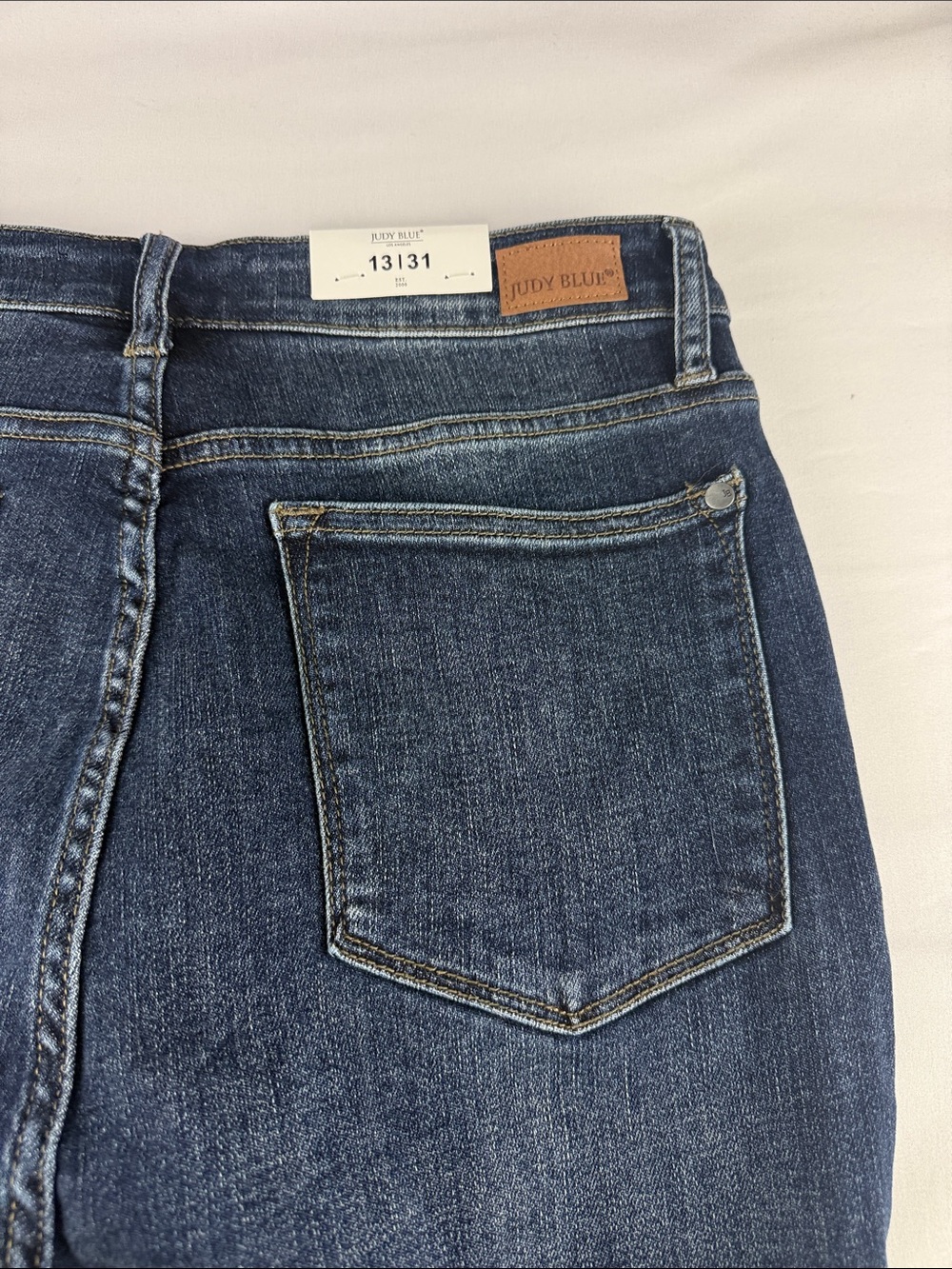 Judy Blue High Rise Skinny Jeans Raw Hem Ankle Women's Size 31 - Picture 10 of 10